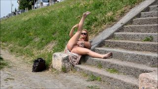 Barefoot Nudity Chat Blanc 2012-05-19 Insane dirty-soled flasher 1-9