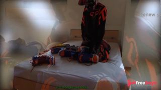 Cumming on Nike Vapen Snowboadboots, wearing MX gear-8