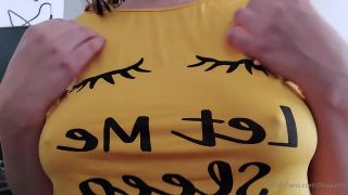 Lisa ASMR Lisaasmr - braless yellow shirt scratching rubbing 17-11-2020-6