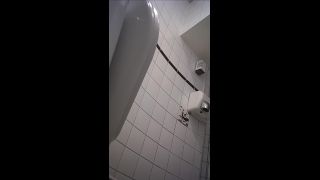 Voyeur in Public Toilet – Student restroom 98 - voyeur in public toilet - voyeur -4