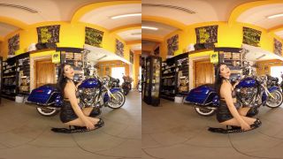 184  Lady Dee  Bikes And Babes TV Sexy VR Clips  3DVR180-3