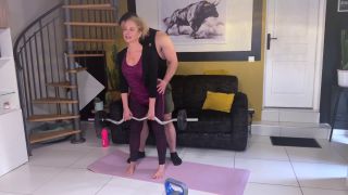 6296 Sylvias Body Makes Her Coach Crack-1