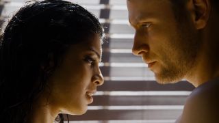 Mumbi Maina, Tina Desai – Sense8 s02e05 (2017) HD 1080p!!!-2