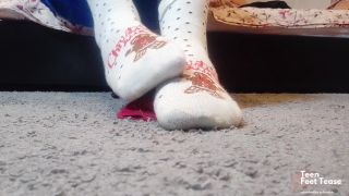 Socks foot  and playing with dirty panties(porn)-8