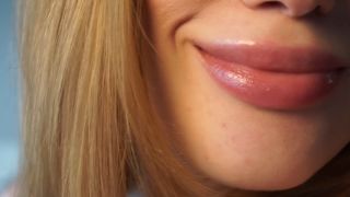 Babyheavanian - Lipstick Try on Close to camera - Handpicked Jerk - Off Instruction - Babyheavanian-0