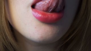 Babyheavanian - Lipstick Try on Close to camera - Handpicked Jerk - Off Instruction - Babyheavanian-9