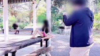 Amateur Take a video of fucking a beautiful girl in a park-1