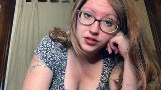 Onlyfans - Astrea Noir - astreanoirYou dont actually want to know what I think of your tiny cock do you I sure hope youre - 21-08-2020-0