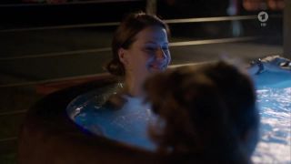Meike Droste, Bettina Lamprecht – Frau Temme sucht das Gluck s01e05 (2017) HD 720p - (Celebrity porn)-0