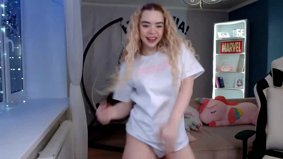 xxx video 37 lady barbara fetish teen | Mia Melon – Teen Dancing | t-shirts and panties