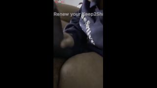 Le Chupo la verga a este hombre y me hace el amor rico-1