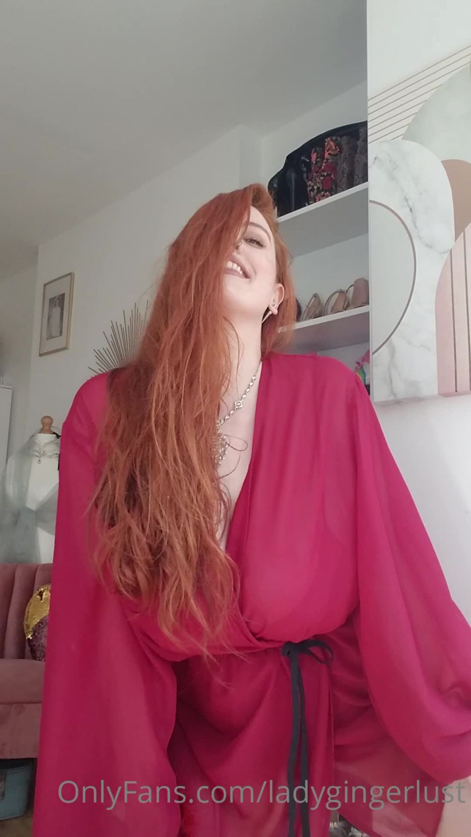 Onlyfans - Lady Ginger Lust - ladygingerlust  Or would you like to watch me do my sexy lil striptease first  VIP auto res - 26-07-2021