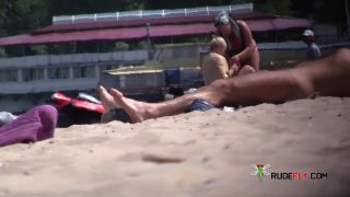 Voyeur cam  nude plage 1 2 public -6