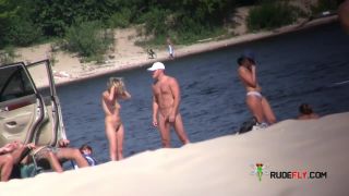 Voyeur cam  nude plage 1 2 public -8