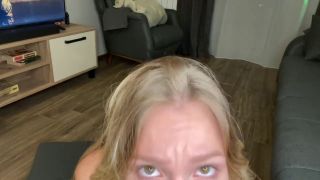 Big Ass We just wanted to play a console with a friend. Ended up with a hot fuck. VIRTUAL SEX-9