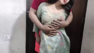 Indian Aunty Sex Indian muslim girl ko paise dekar jabar dasti pela-2