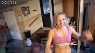  Lora Cross  Lora Cross Lora Cross And Tapered Physique Chin Up Challenge  Abs-8