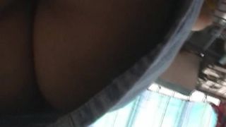 Amateur Upskirt Action 636-0