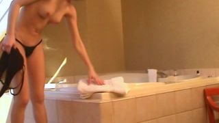 2013.05.01 - Alyssa - Alyssa In The Tub-3