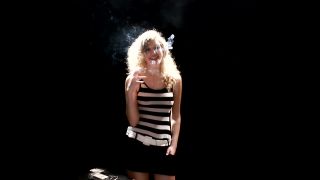 Smoking girl, Smoke-6