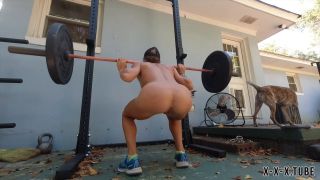 Manyvids Lora Cross Backyard Bodybuilding W Mars Amp Sasha  Lora Cross -2