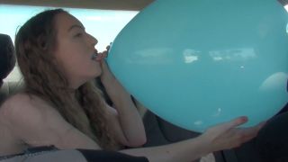 Custom Fetish - Ana s Car Blow to P - Fetish-4