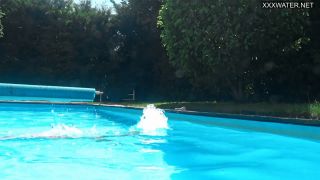 Swimming pool underwater naked babe bonnie dolce teen porn by ....-1