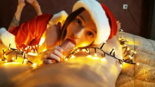 7116 Christmas sexy santa gives a present blowjob, footjob an...-1