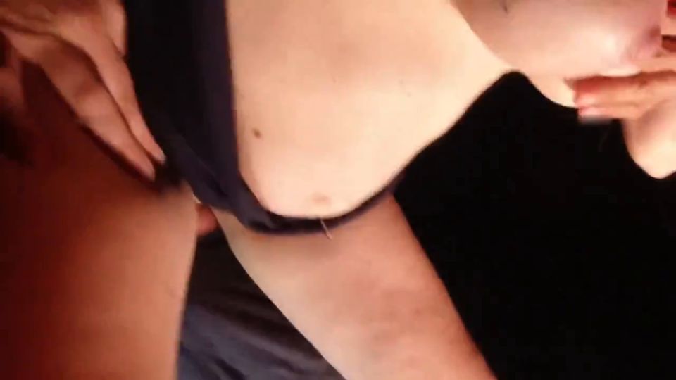 [K2S.CLUB] Gangbang_Bine - Geiler Public-Dreier auf dem Parkplatz - total rumgesaut - HD 720P