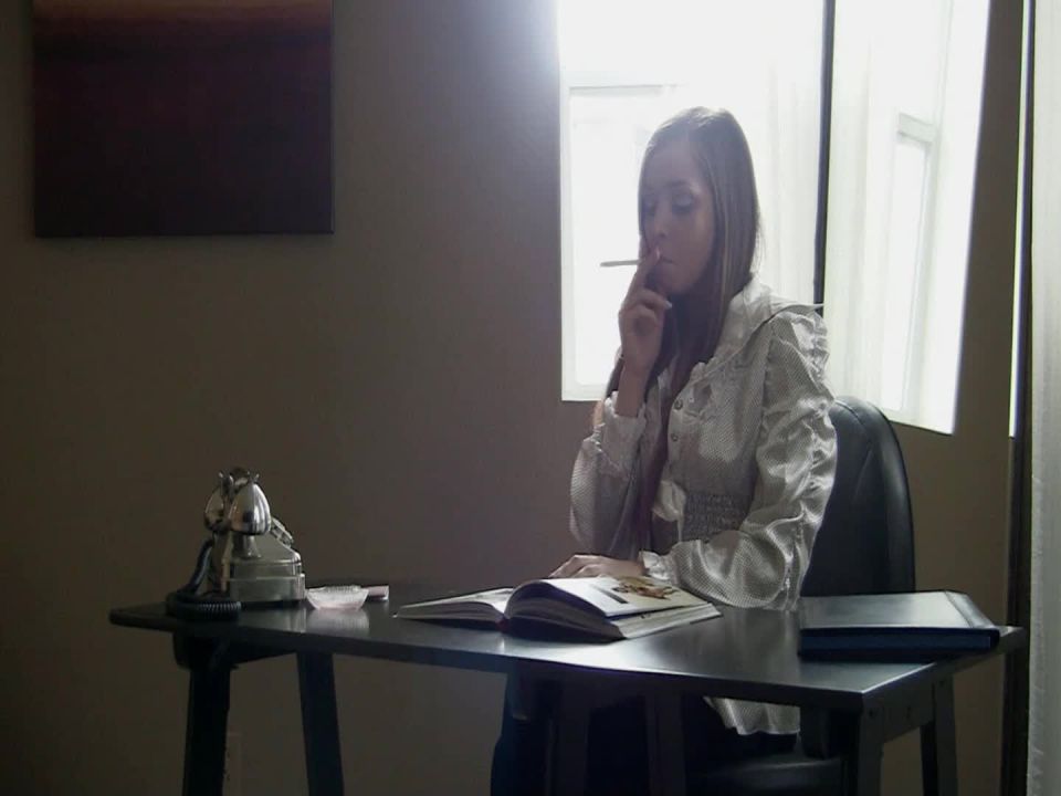 SmokingErotica-s020