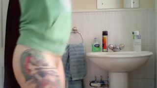 online xxx video 37 Tattooed milf spied in the bathroom, ultimate fetish on black porn -2