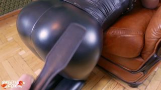 Redhead Sucking Big Sex Toys and Spanking Butt  Cumshot-1