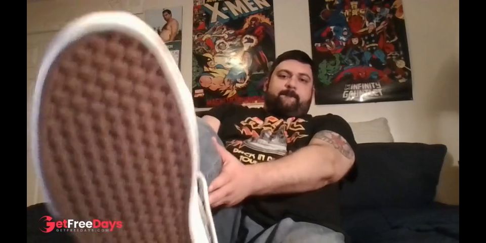 [GetFreeDays.com] OILY BEAR FEET AND JEANS shoe and sock removal Sex Leak November 2022