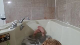 TQ Rica - bathtime tease faucet makes me cum - tq rica - milf porn -6
