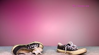 xxx video clip 3 DommeTomorrow – Her Old Sneakers on fetish porn scarf fetish-9