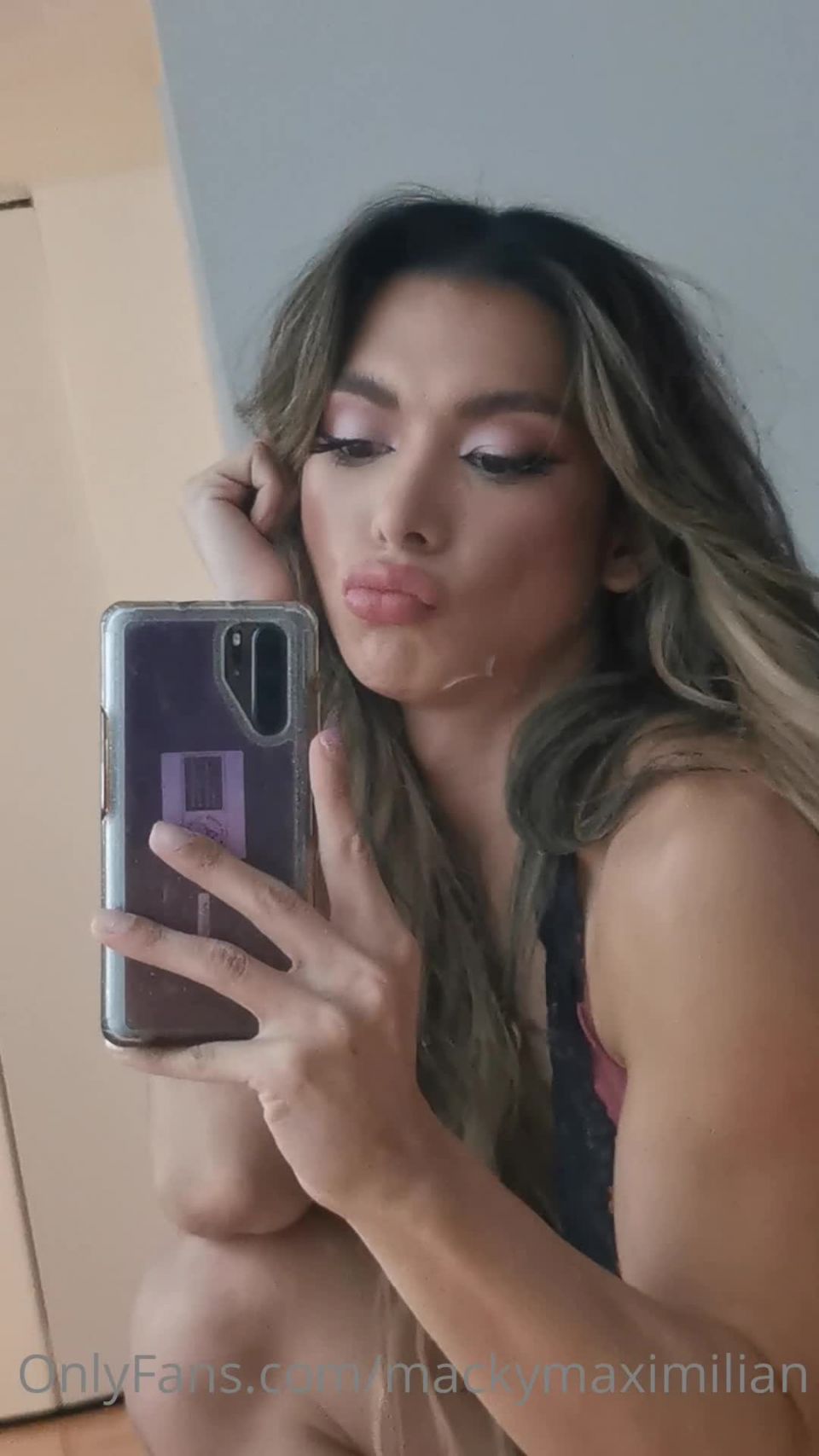 Maxine Macky - mackymaximilian () Mackymaximilian - happy weekend my lovelies thank you for supporting me 30-10-2021