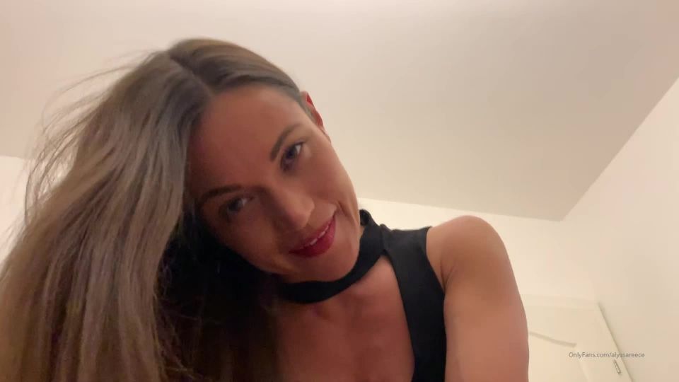 AlyssaReece 2020-10-25 - 1136923706
