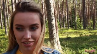 Teenagers have Public Sex on a Picnic. POV Blowjob and Amateur Doggystyle._LuxuryGirl_-5