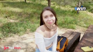 I wanted to do a prank, but I did a porno.-3