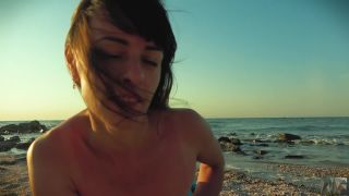 NatalieFlowers Risky Public Blowjob on the Beach.travel Diaries Pt1 NatalieFlowers Fisting!-1