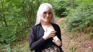 LovlyLuna - Erwischt¡Junges Mädchen Beglückt Einen Kerl Im Wald Mit Ihren Geilen Lippen  - my first time - teen butt fetish-1