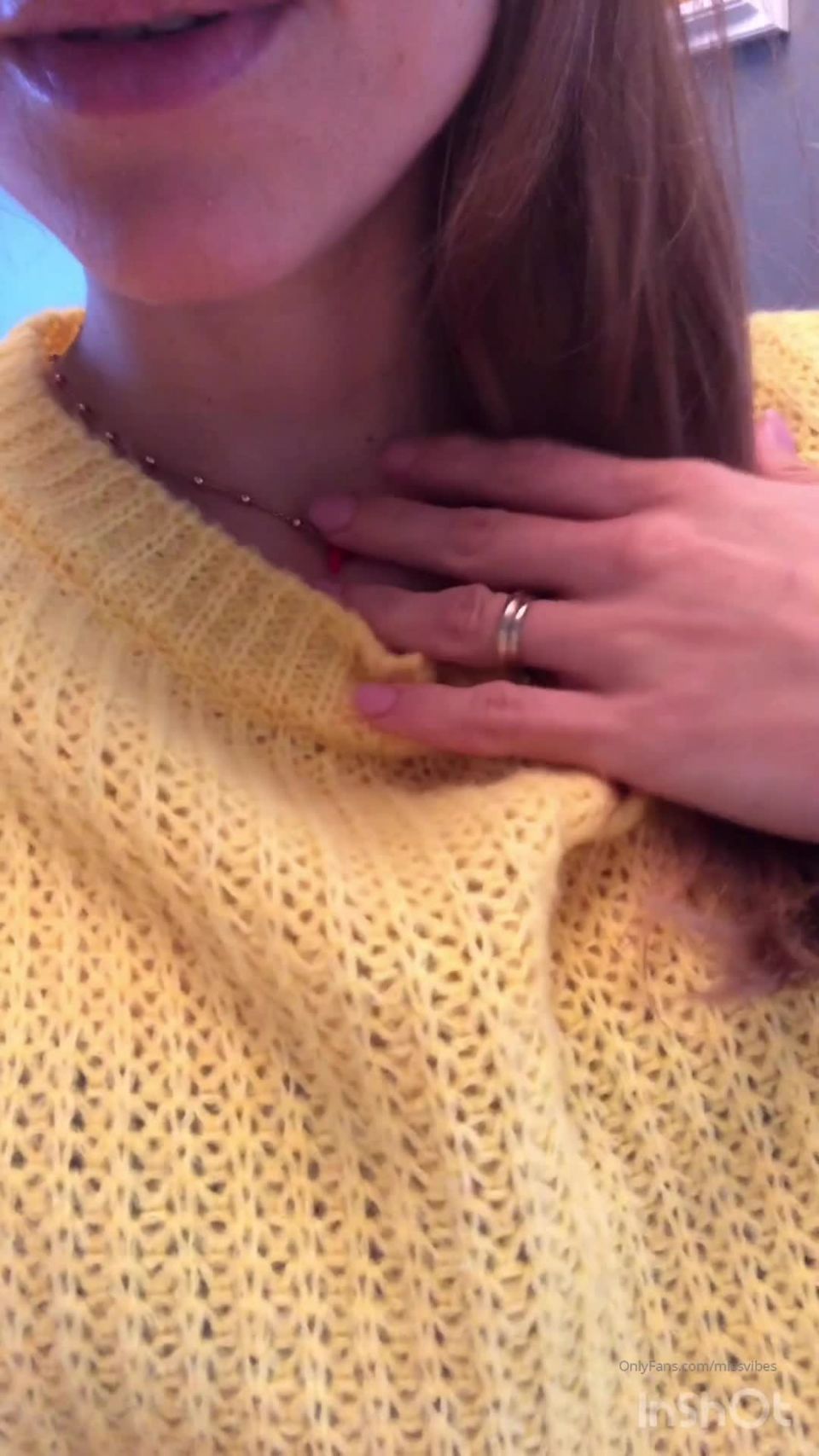 missvibes  Non sto mai ferma neanche quando parlo…. fremo fatemi on milf porn 