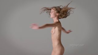 Video Cleo Slow Motion Study 1080p FullHD-1