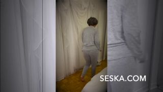 Seska 22 04 03 Reverse Striptease.-7