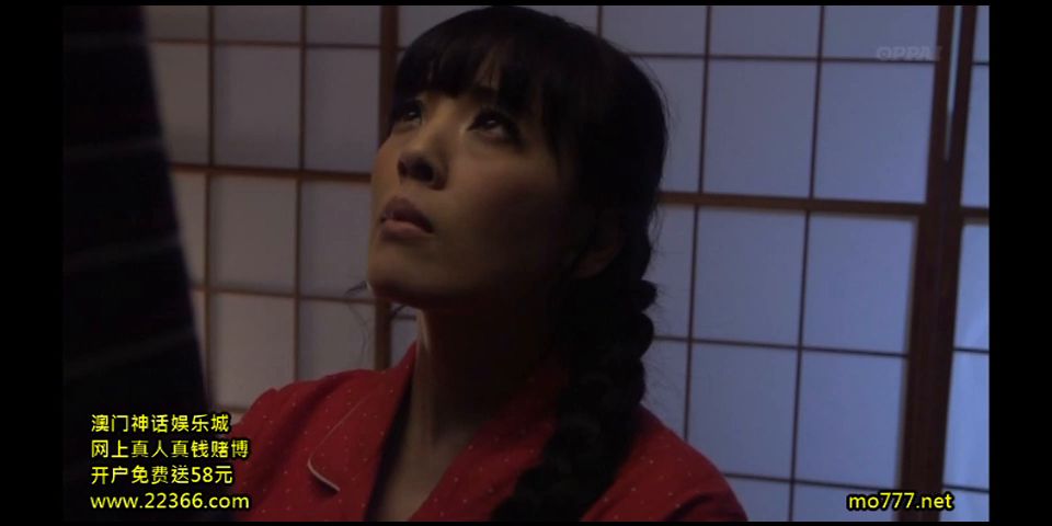 Hitomi's Hidden Desire: Afternoon Sleep Secrets Revealed