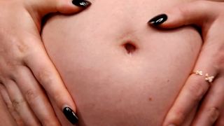 Tonnia - Pregnant Belly Button closeu - Pregnant-3