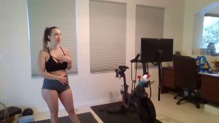 brittibratti 2023-08-11 Stream started at 08112023 1258 pm  Working Out AGAIN -- Cheer me on!-5