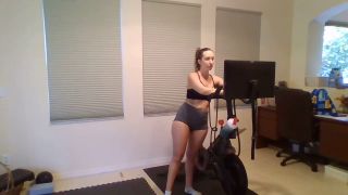 brittibratti 2023-08-11 Stream started at 08112023 1258 pm  Working Out AGAIN -- Cheer me on!-6