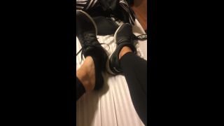 online xxx clip 7 celebrity foot fetish missroxanarae 11-05-2018 Sweaty gym feet, feet on feet porn-1