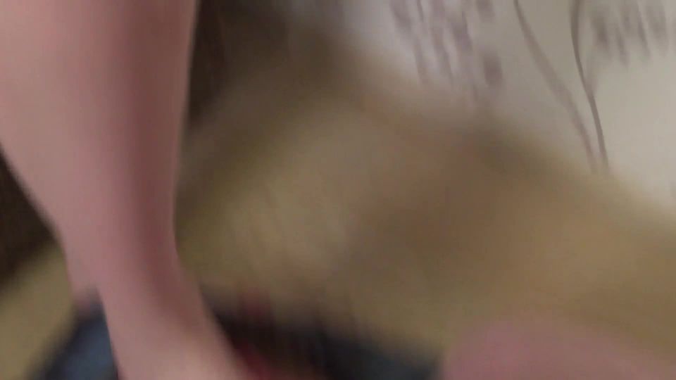 [GetFreeDays.com] Linda - Hot Nude Trampling foot domination